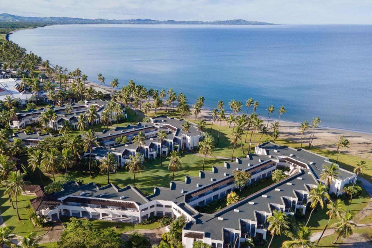 Sheraton Fiji Golf & Beach Resort Denarau Island Bagian luar foto Aerial view of the resort
