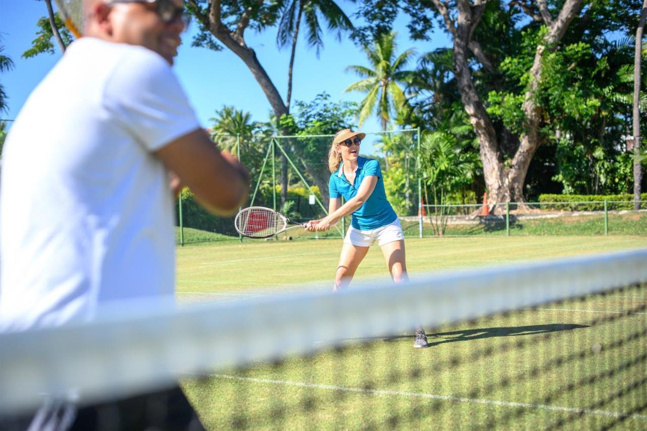 Sheraton Fiji Golf & Beach Resort Denarau Island Bagian luar foto Tennis at the 2011 South Pacific Games