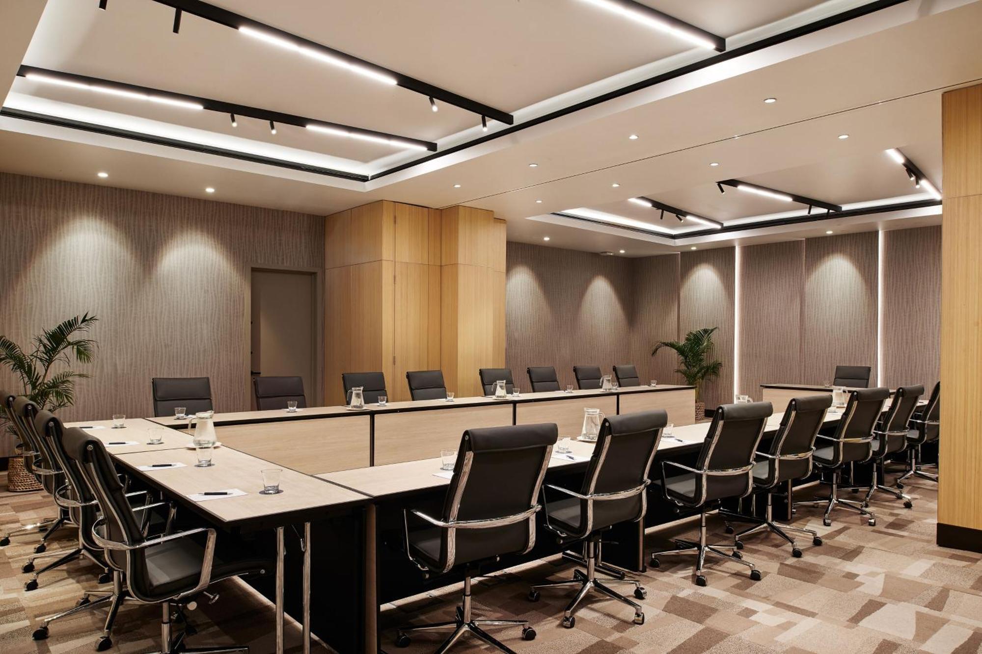 Sheraton Fiji Golf & Beach Resort Denarau Island Bagian luar foto Meeting room