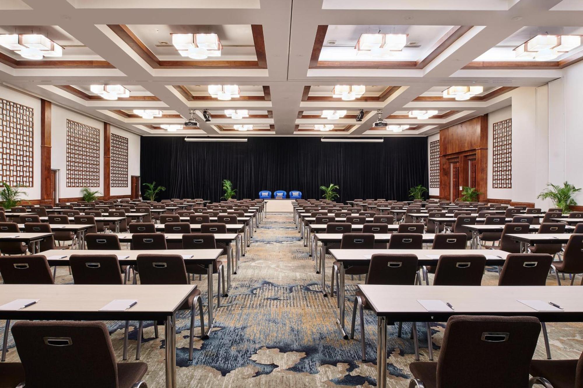 Sheraton Fiji Golf & Beach Resort Denarau Island Bagian luar foto The Grand Ballroom