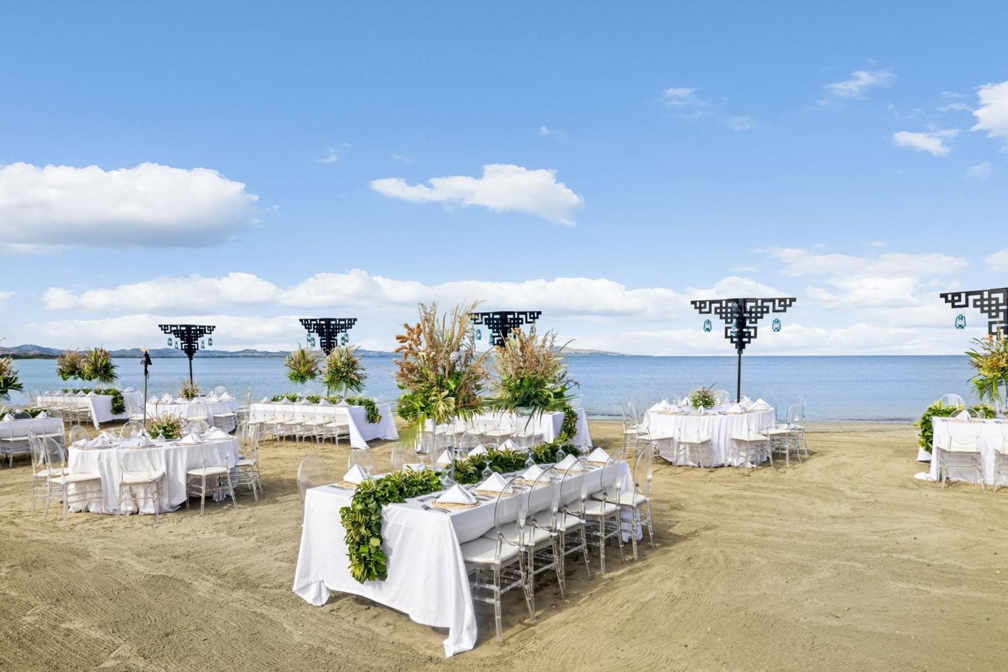 Sheraton Fiji Golf & Beach Resort Denarau Island Bagian luar foto Beachfront