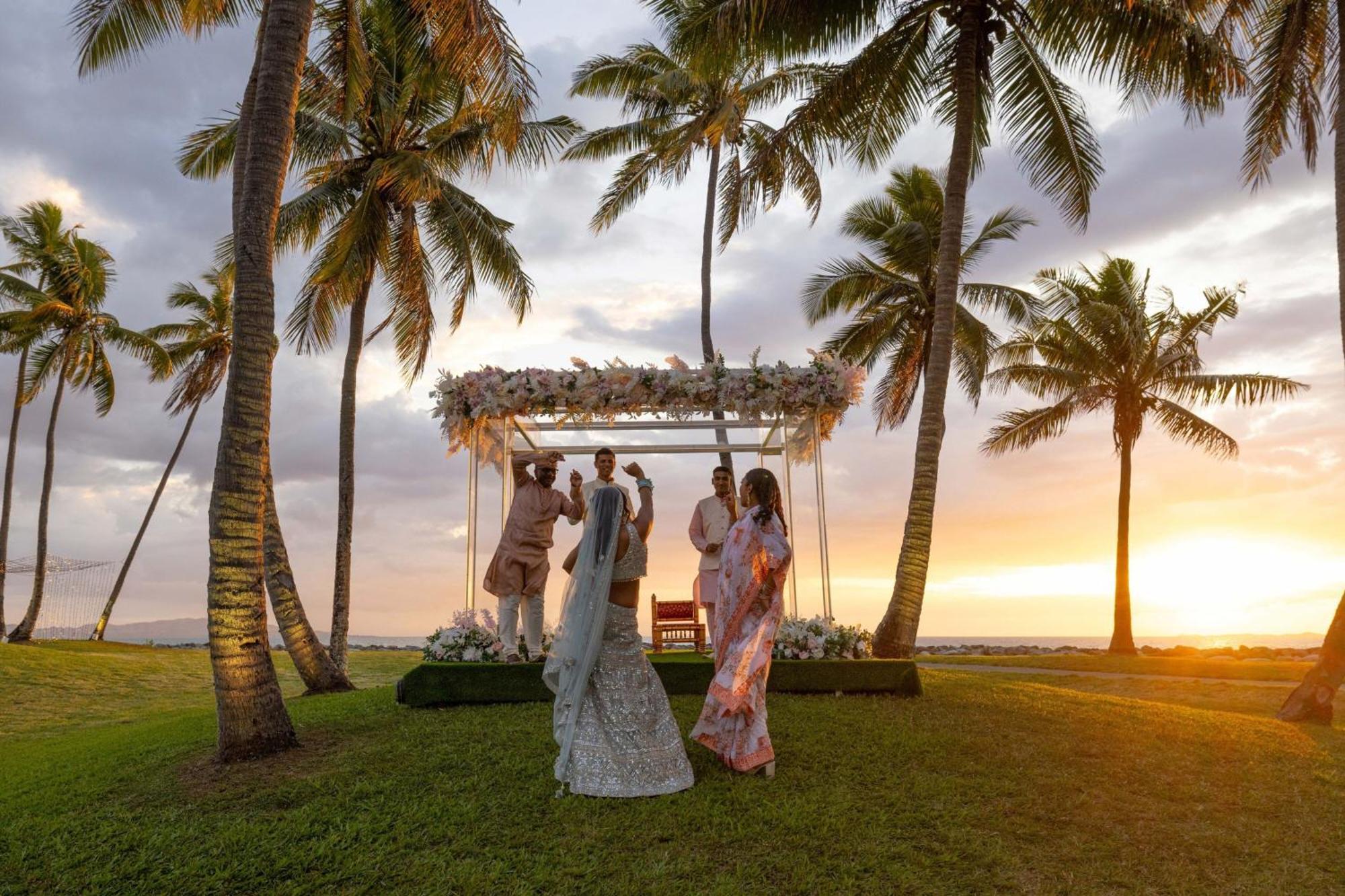 Sheraton Fiji Golf & Beach Resort Denarau Island Bagian luar foto A Hindu wedding in Fiji
