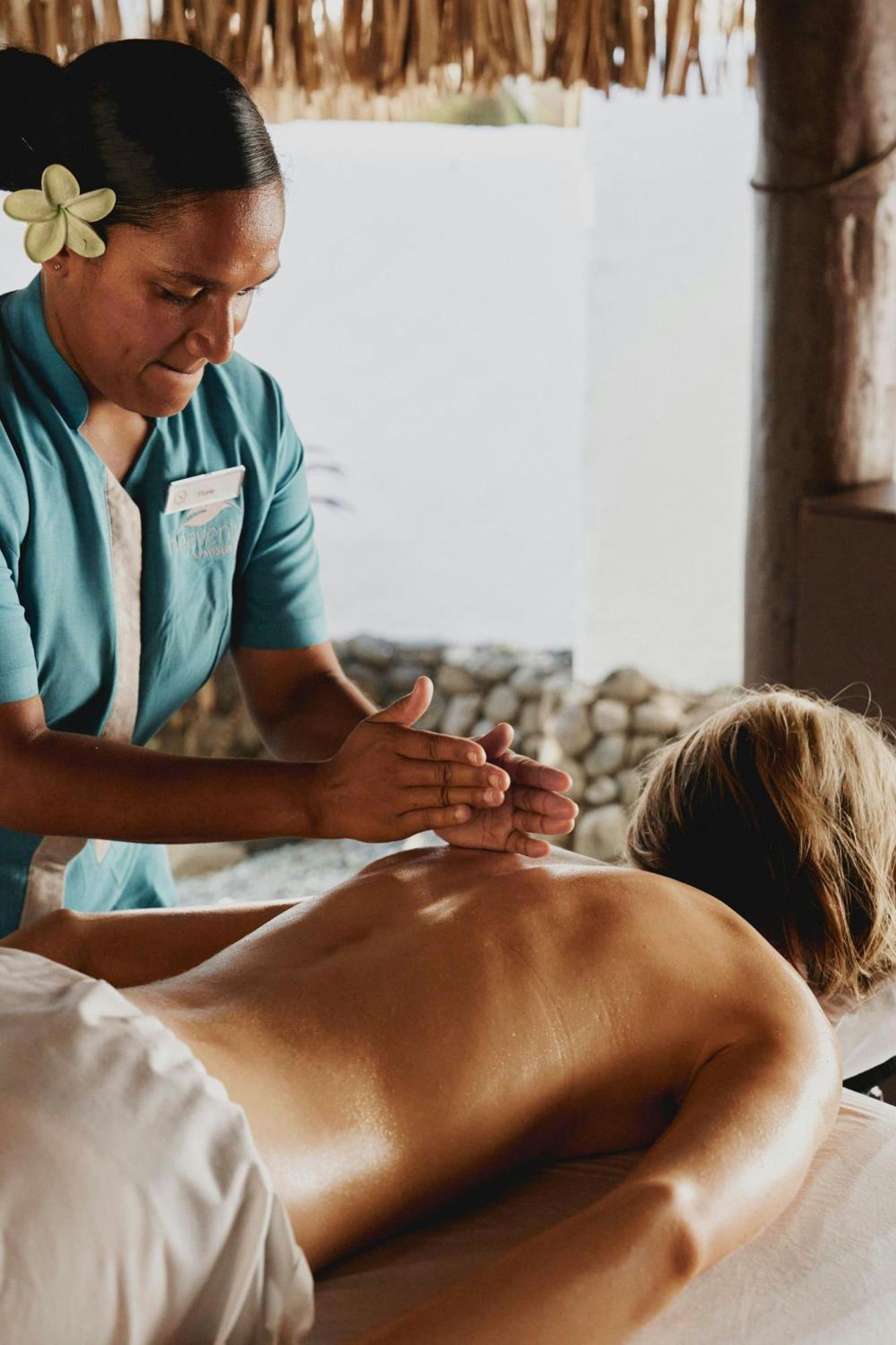 Sheraton Fiji Golf & Beach Resort Denarau Island Bagian luar foto Massage