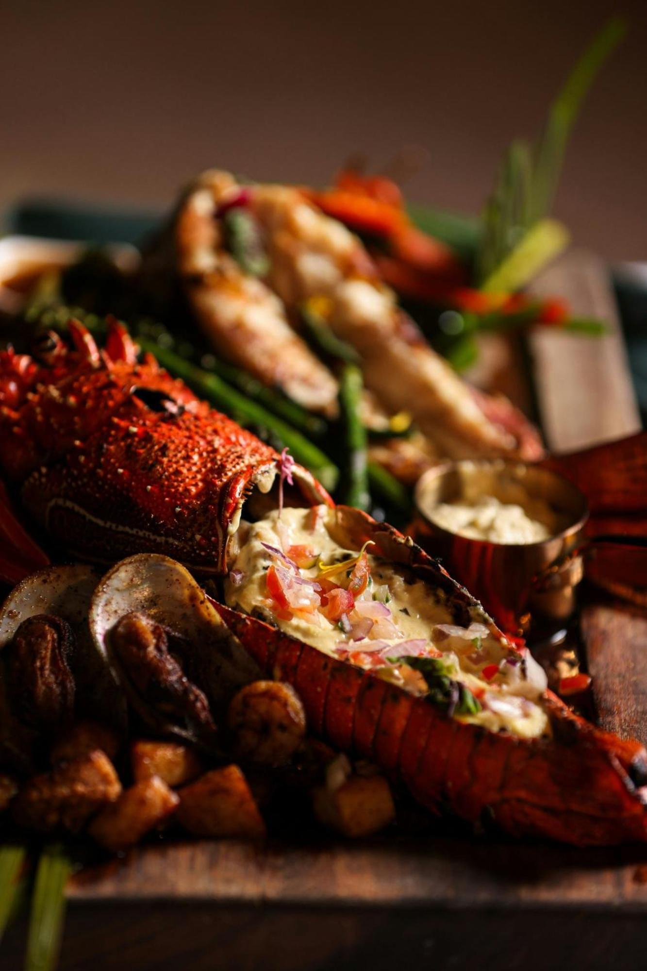 Sheraton Fiji Golf & Beach Resort Denarau Island Bagian luar foto A lobster thermidor